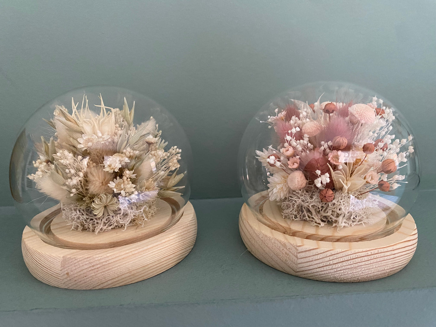 Globe fleuri lumineux