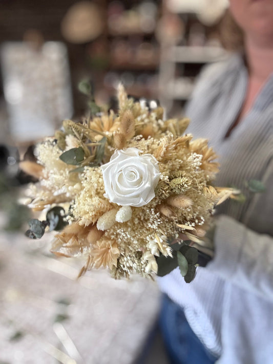Pourquoi choisir des fleurs séchées pour votre décoration ?