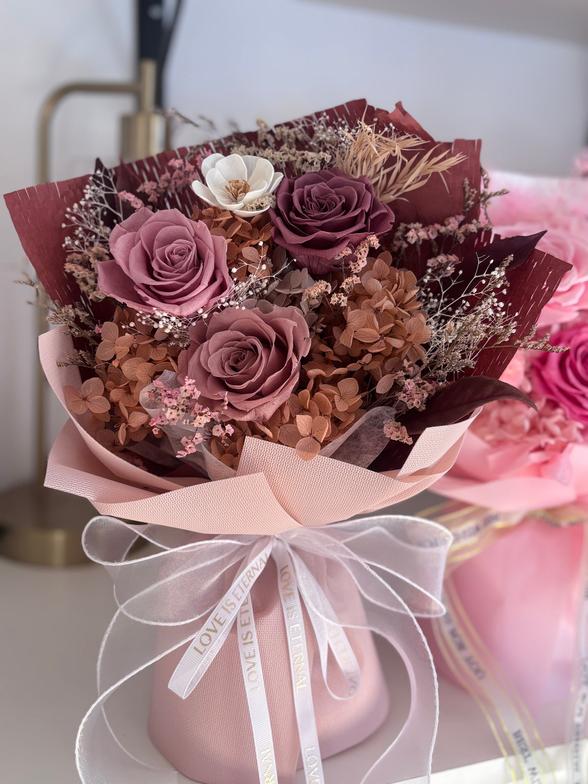 Bouquet de fleurs stabilisées Élégance Bordeaux