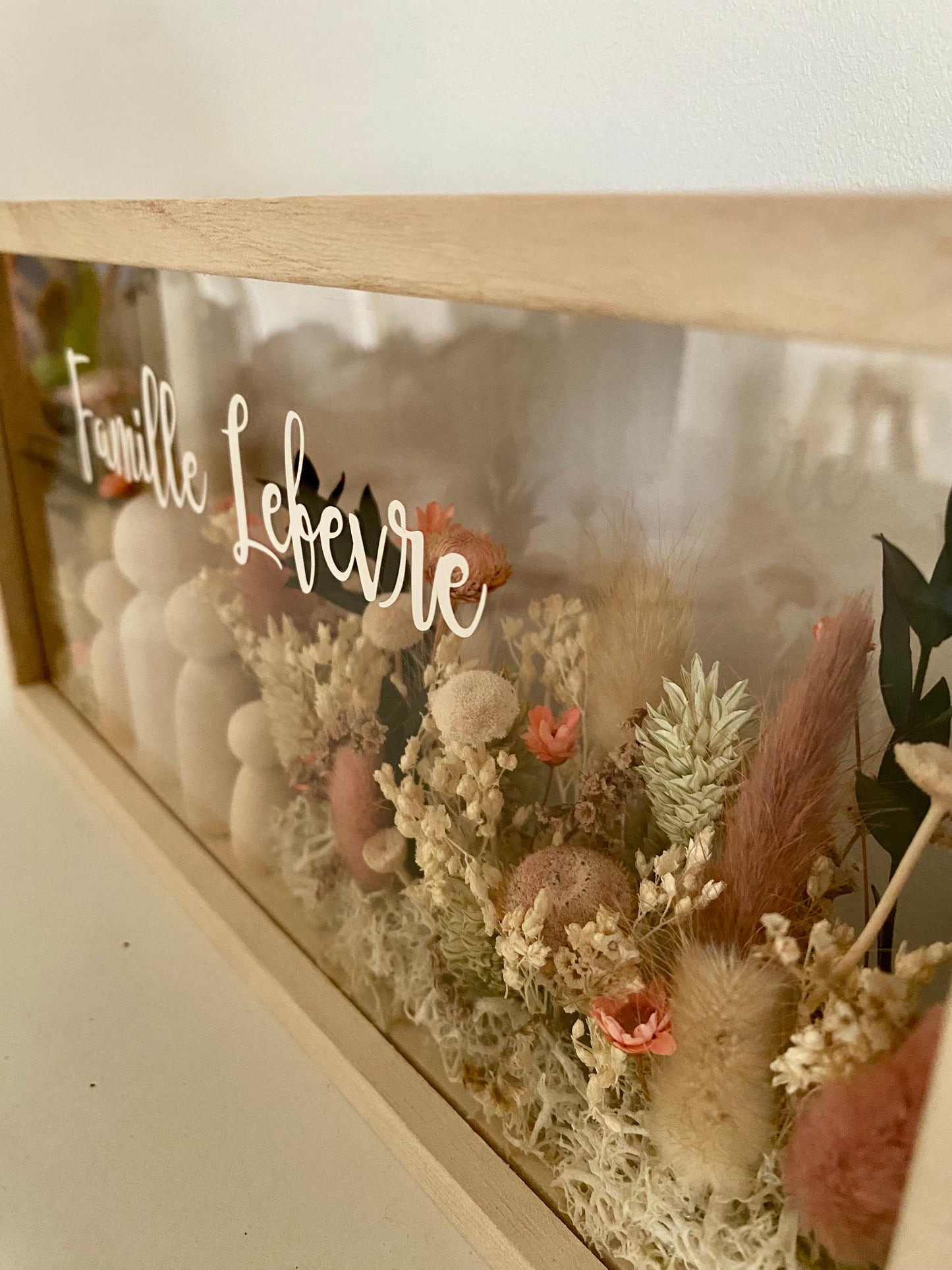 🌿 Cadre familial personnalisé – Composition en fleurs séchées