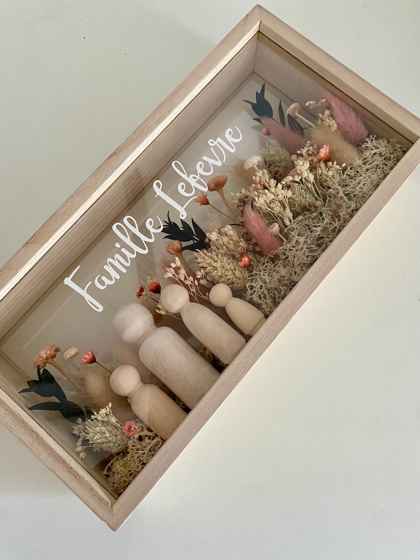 🌿 Cadre familial personnalisé – Composition en fleurs séchées